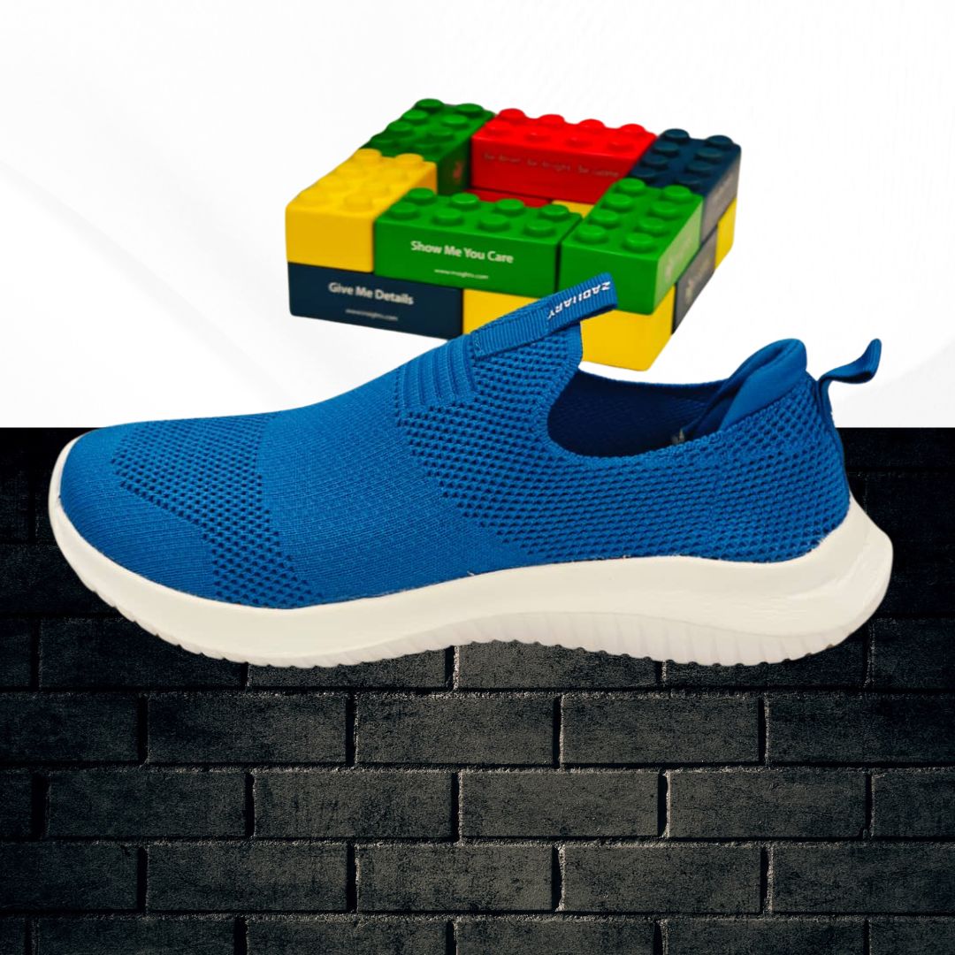 Adults Flyknit Sneakers 36 Red